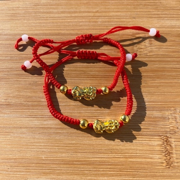 Pixiu Wealth String Bracelet Bundle of 2 - Picture 5 of 12